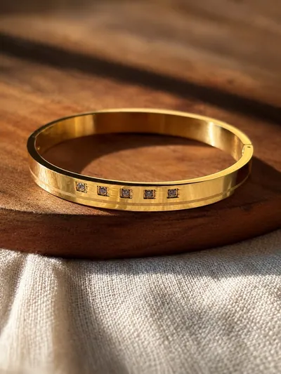 Diamond men kada