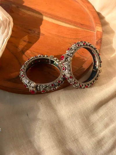 Meenakari bangle