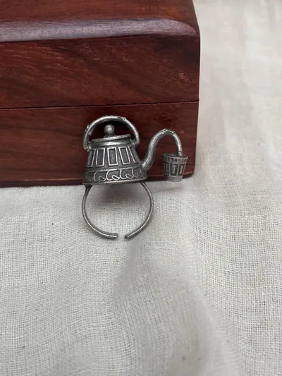 Kettle brass ring