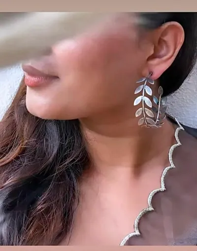 Leaf hoop earring