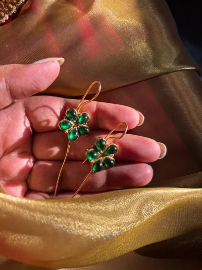 Green flower earcuff