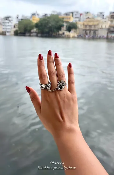 Half moon brass ring