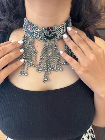 Jhanjhar afghan choker