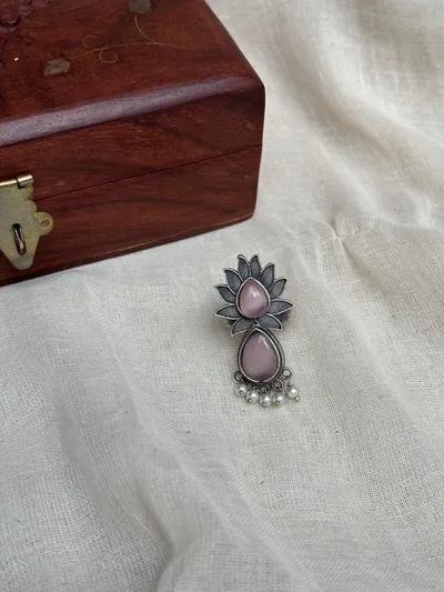 Lotus pearl ring